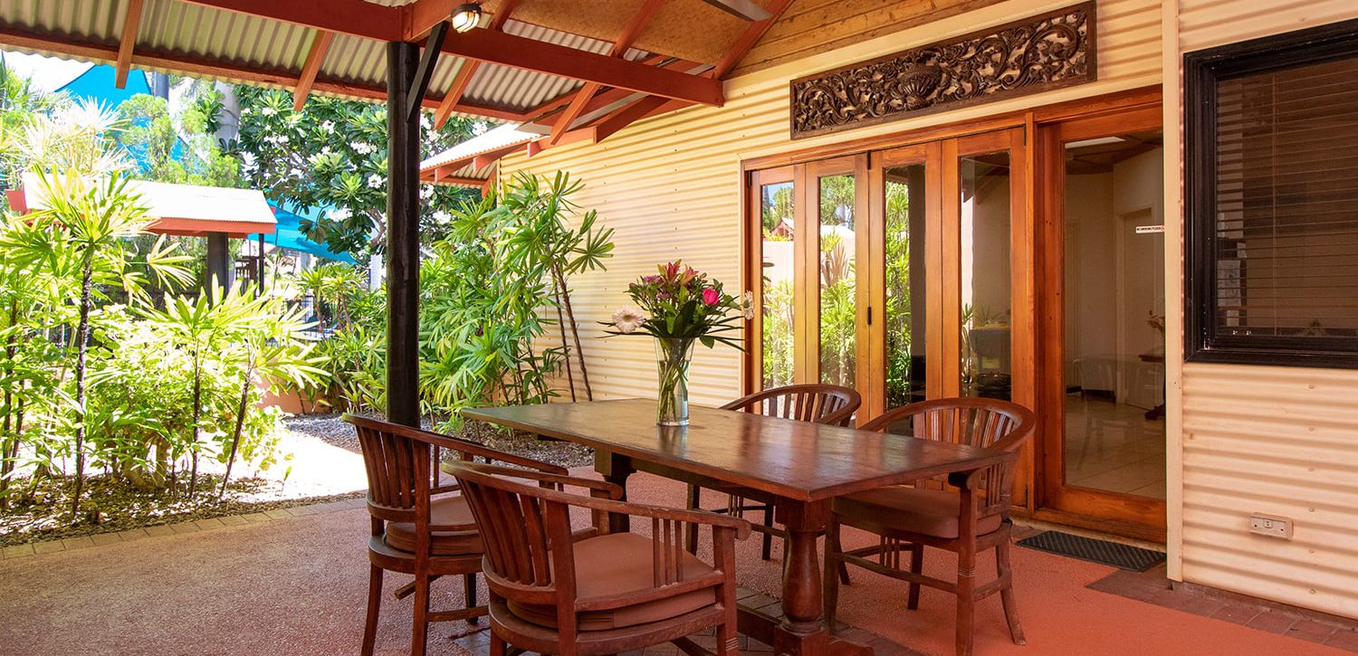 broome-accommodation-deluxe-two-bedroom-villa-outdoor-dining | Bali Hai Resort and Spa
